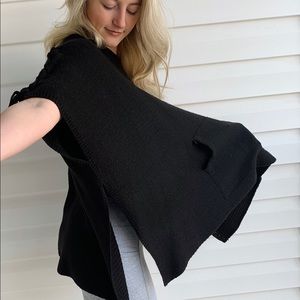Women’s OS Madden Black Poncho